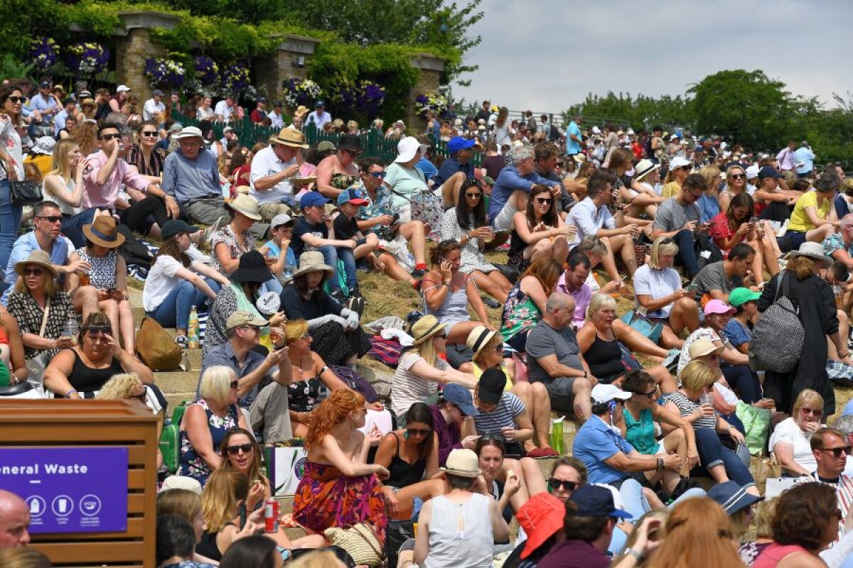 SIMONA HALEP - SERENA WILLIAMS // VIDEO + FOTO Fanii se adună pentru finala de la Wimbledon! Cum arată arena înainte de start + toate biletele sunt epuizate