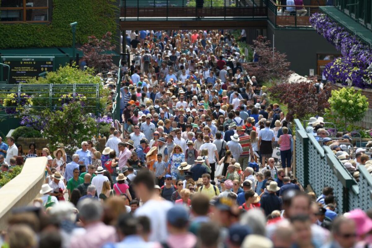 SIMONA HALEP - SERENA WILLIAMS // VIDEO + FOTO Fanii se adună pentru finala de la Wimbledon! Cum arată arena înainte de start + toate biletele sunt epuizate