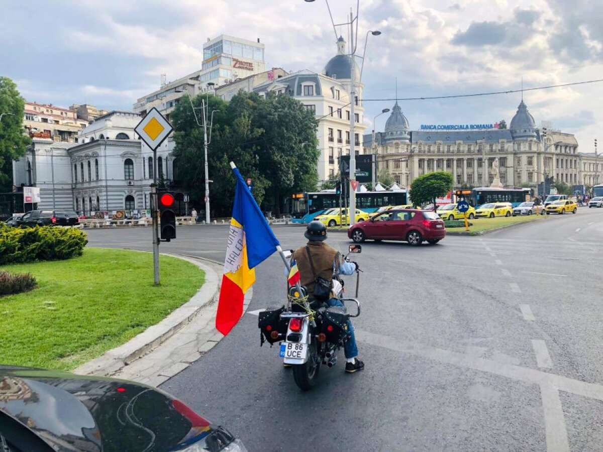 SIMONA HALEP - SERENA WILLIAMS 6-2, 6-2 // VIDEO Cum s-a trăit în Centrul Vechi victoria lui Halep la Wimbledon 2019