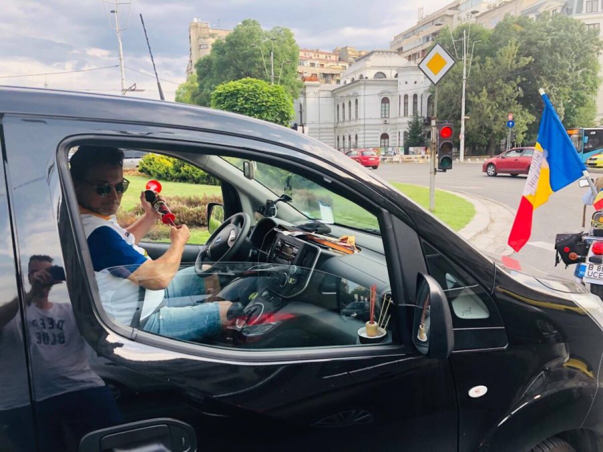 SIMONA HALEP - SERENA WILLIAMS 6-2, 6-2 // VIDEO Cum s-a trăit în Centrul Vechi victoria lui Halep la Wimbledon 2019