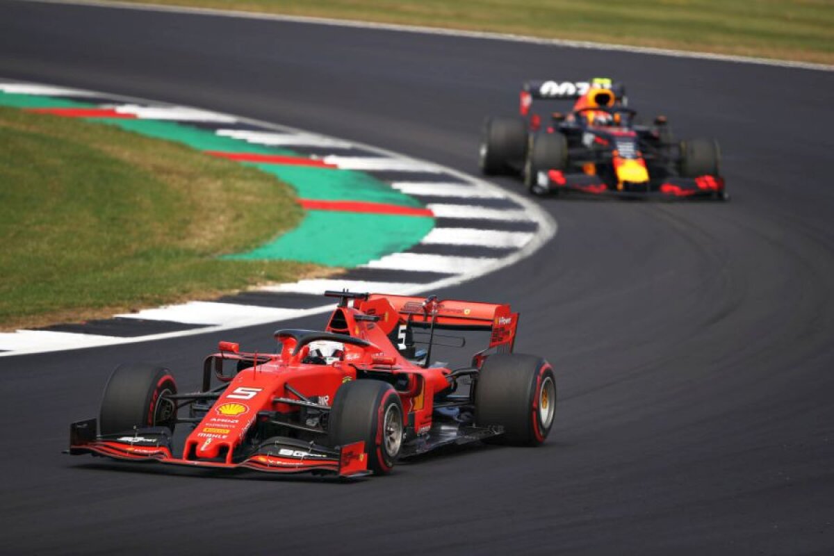 FORMULA 1 // VIDEO+FOTO Lewis Hamilton se impune la Silverstone și intră în istoria circuitului » Ciocnire violentă între Vettel și Verstappen