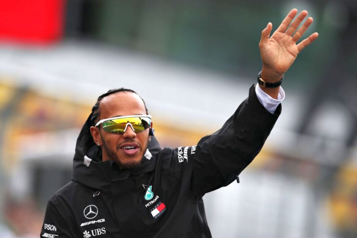 FORMULA 1 // VIDEO+FOTO Lewis Hamilton se impune la Silverstone și intră în istoria circuitului » Ciocnire violentă între Vettel și Verstappen