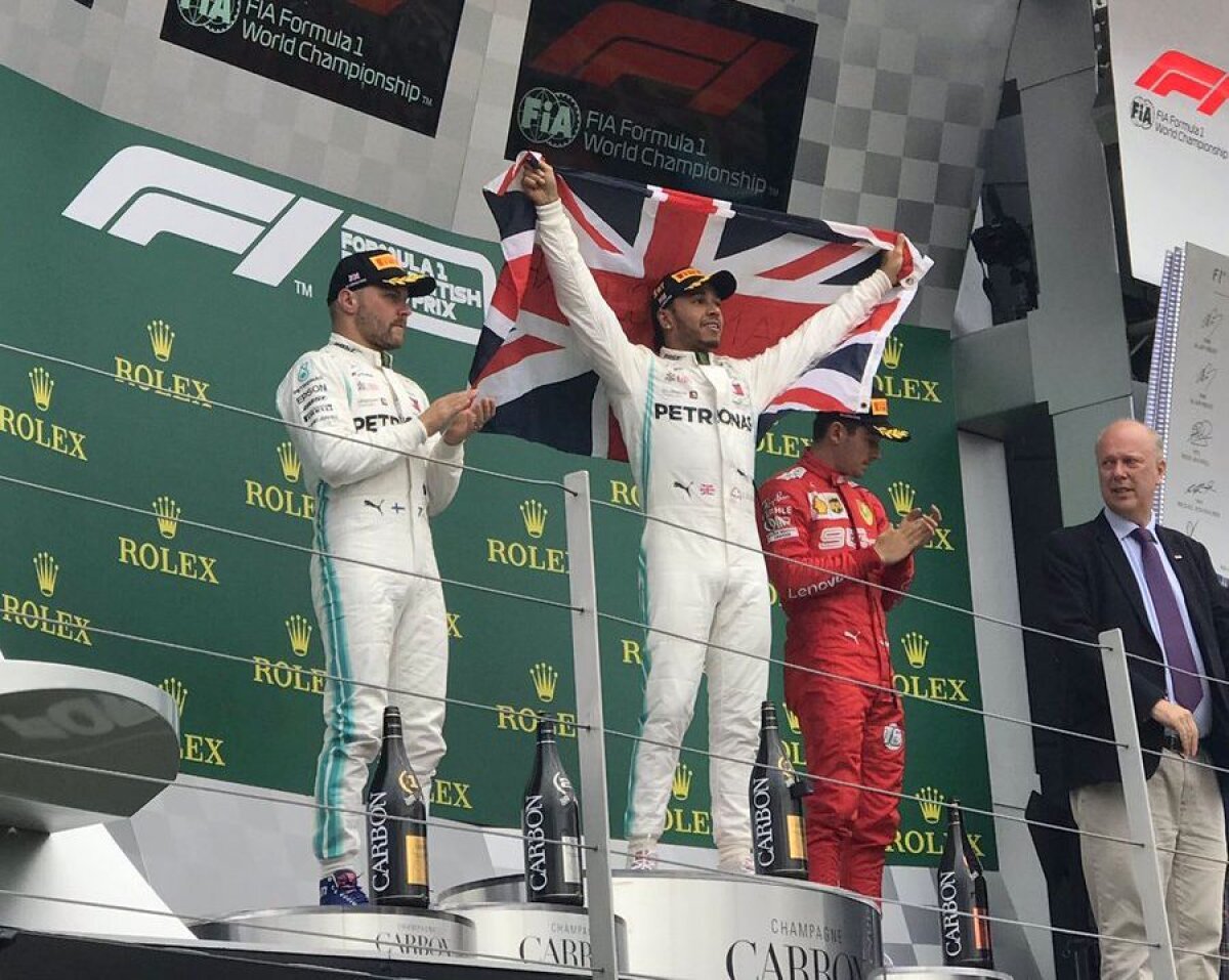 FORMULA 1 // VIDEO+FOTO Lewis Hamilton se impune la Silverstone și intră în istoria circuitului » Ciocnire violentă între Vettel și Verstappen