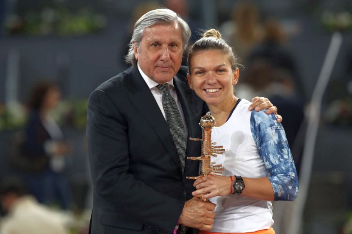 FOTO Ilie Năstase și-a schimbat look-ul! Cum a fost surprins la revenirea Simonei Halep în țară