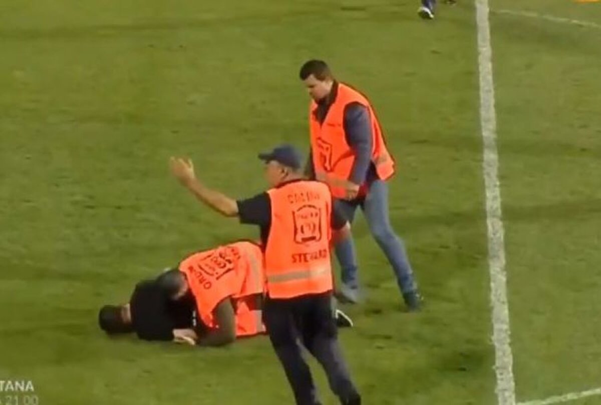 VIITORUL - DINAMO 5-0 // VIDEO + FOTO Scene reprobabile! Fanii lui Dinamo au pătruns pe teren și au întrerupt meciul timp de 20 de minute! Jandarmii au intervenit