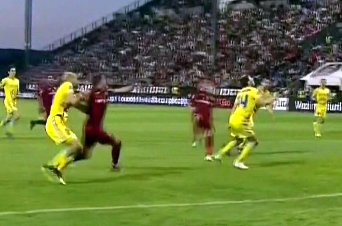 CFR CLUJ - ASTANA // GALERIE FOTO Faze controversate în prima repriză: Ciprian Deac a cerut penalty + gol anulat pentru clujeni