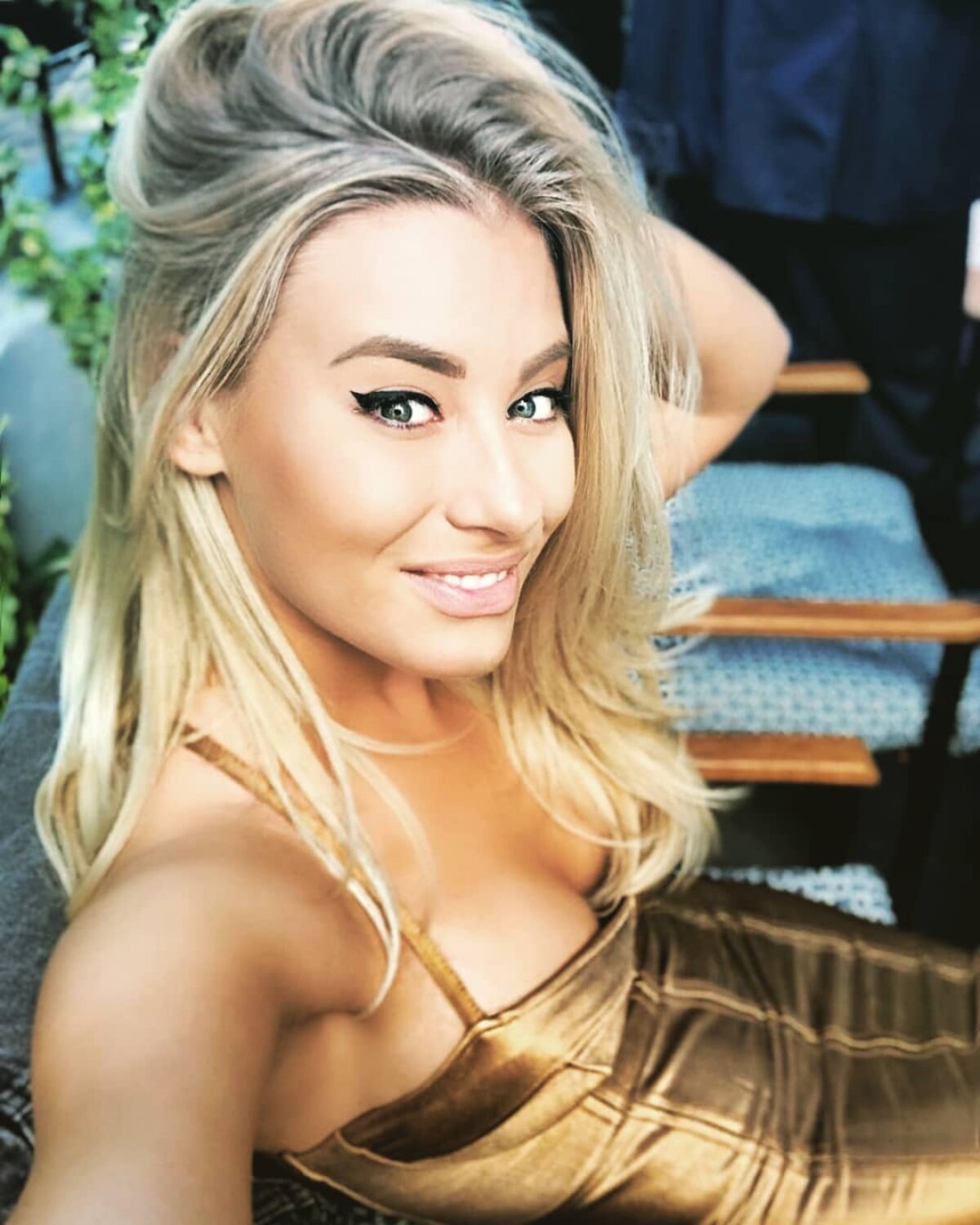 FOTO Irina Baianț a atras toate privirile la festivitatea dedicată Simonei Halep » Superba soprană e cunoscută în toată lumea și a stat la masă cu Vladimir Putin!