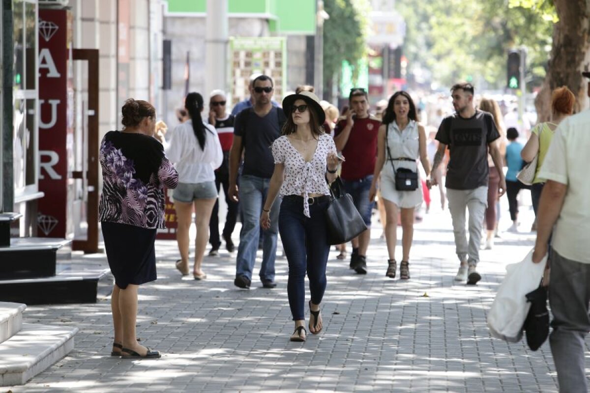 MILSAMI ORHEI - FCSB // GALERIE FOTO Cealaltă față a Moldovei » Frumuseți la tot pasul pe străzile din Chișinău