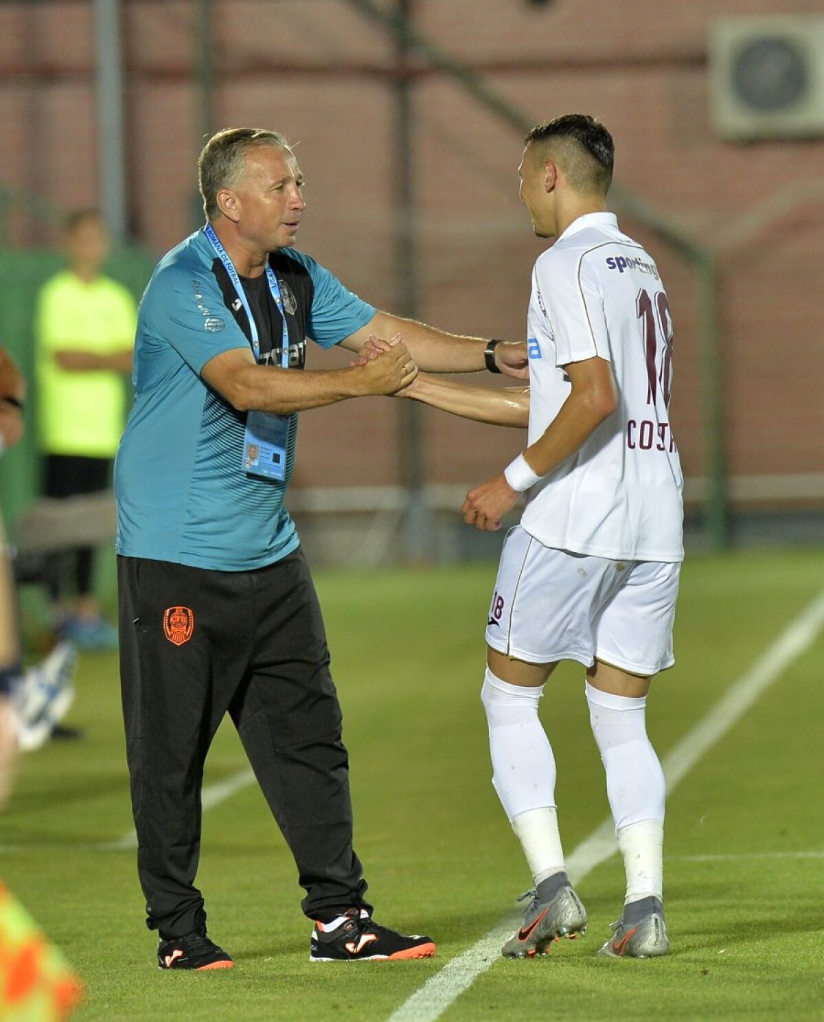 ACADEMICA CLINCENI - CFR CLUJ 1-4 // VIDEO+FOTO Campioana învinge Clinceniul fără emoții » Cestor a marcat la debut