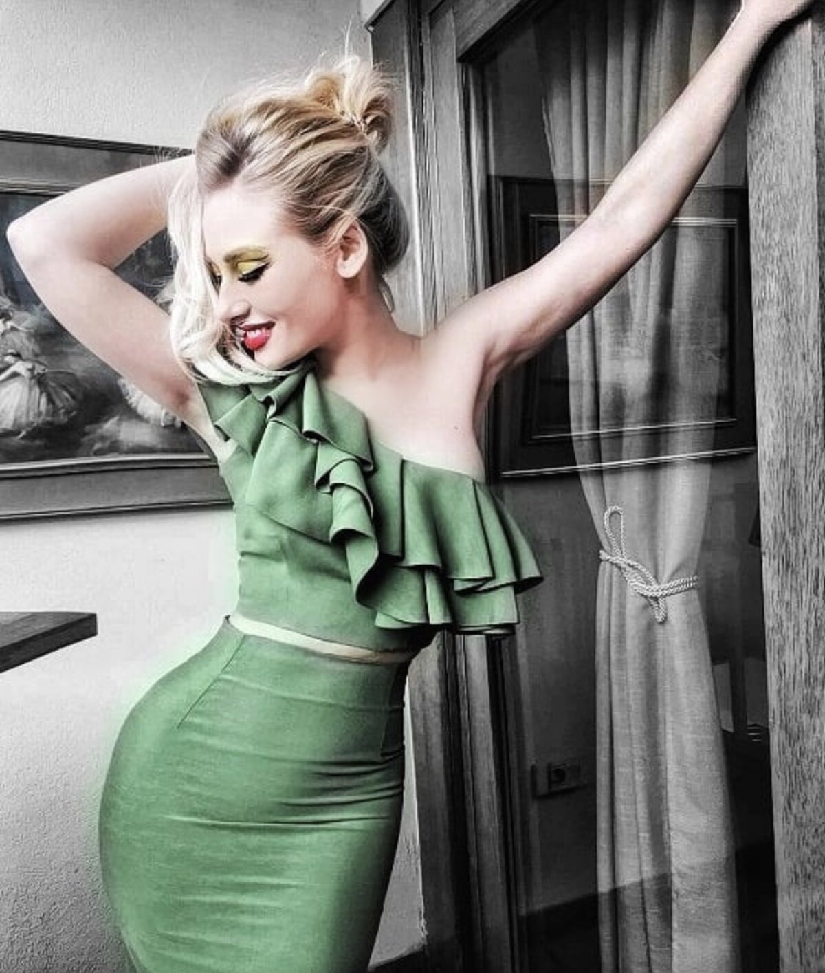 FOTO Irina Baianț, soprana care a impresionat la evenimentul dedicat Simonei Halep: „Fac sport pe scenele și în culisele operelor”