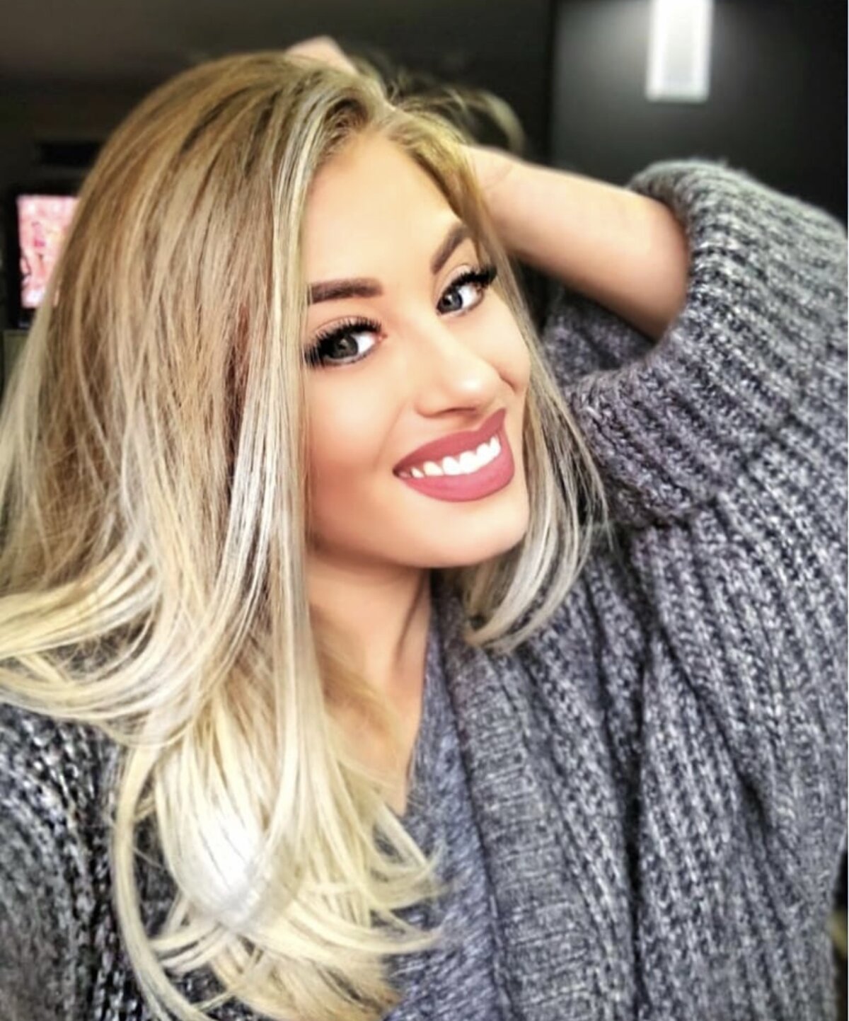 FOTO Irina Baianț, soprana care a impresionat la evenimentul dedicat Simonei Halep: „Fac sport pe scenele și în culisele operelor”