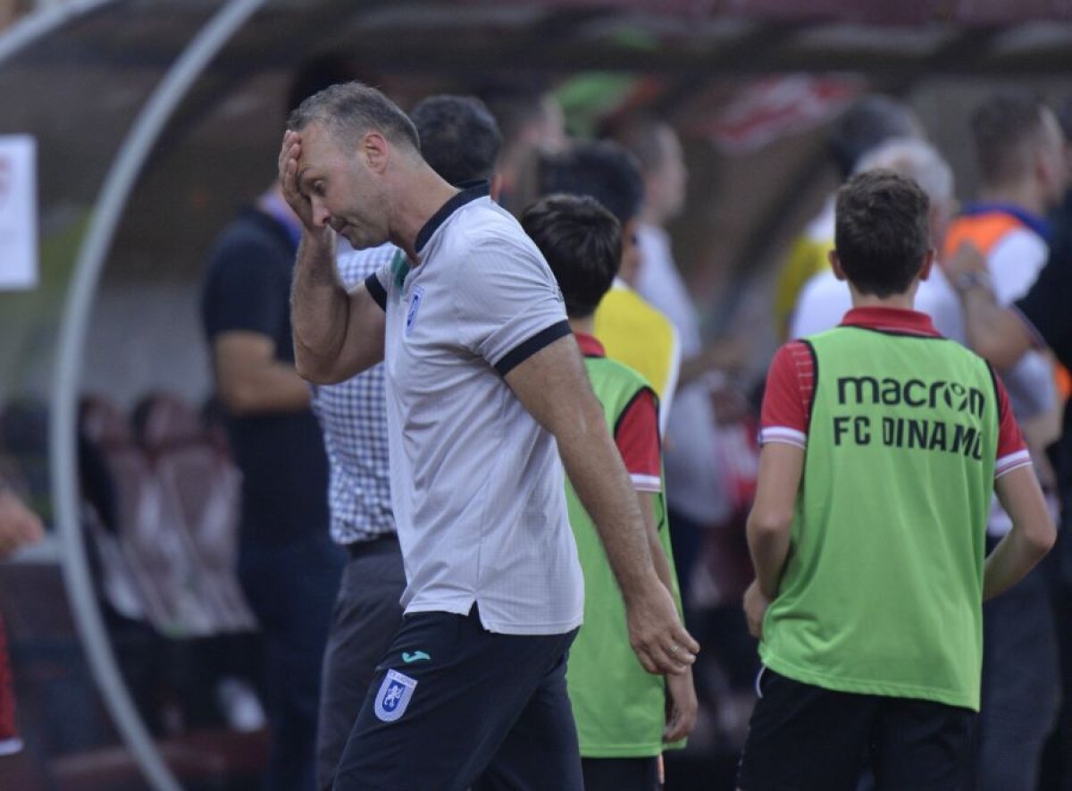 DINAMO - CS UNIVERSITATEA 0-2 // FOTO Eugen Neagoe, dus de urgență la Floreasca după 15 minute de groază! Diagnosticul medicilor: infarct cardiac inferior!