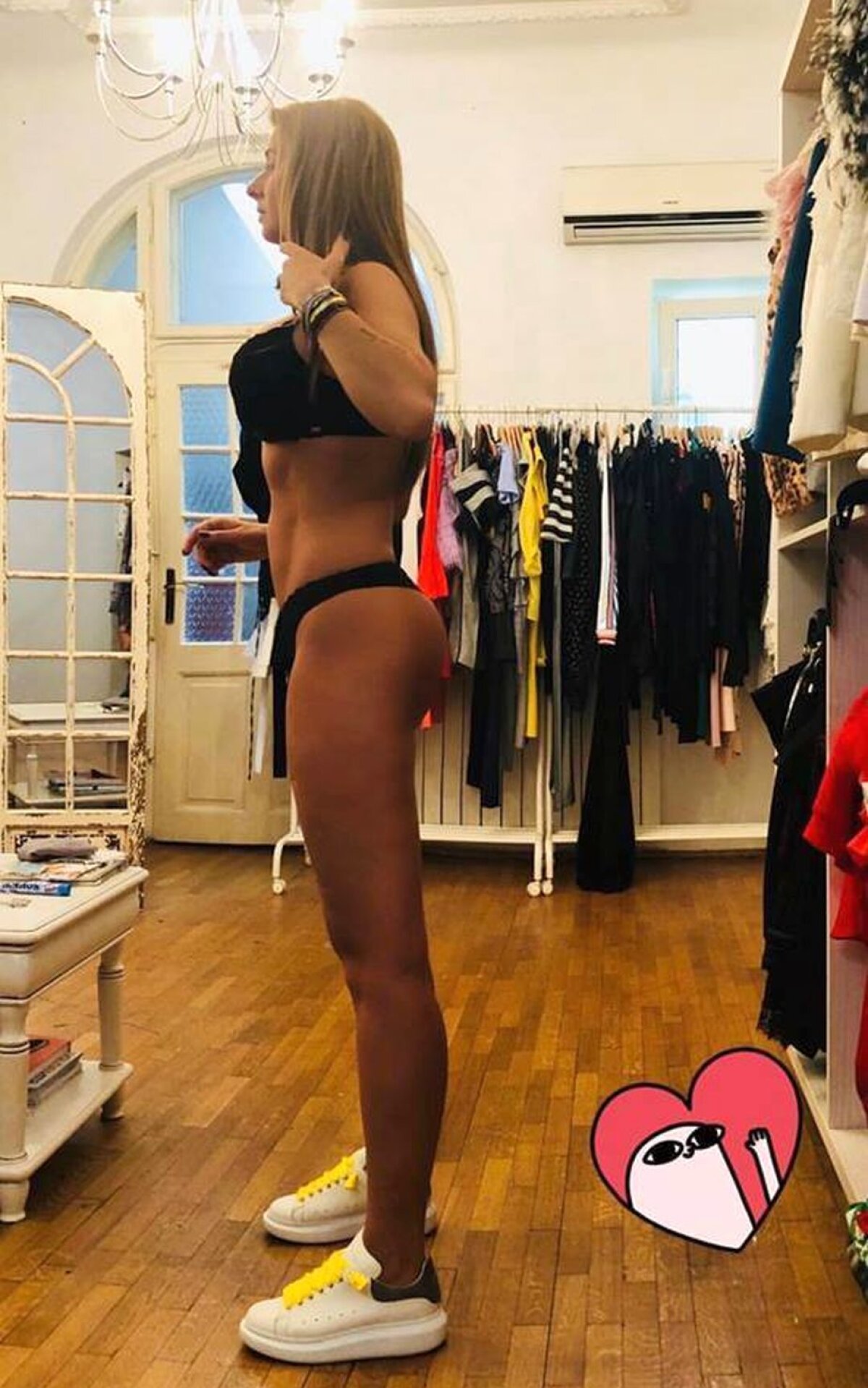 FOTO Anamaria Prodan, hot într-o lenjerie intimă de la Victoria's Secret