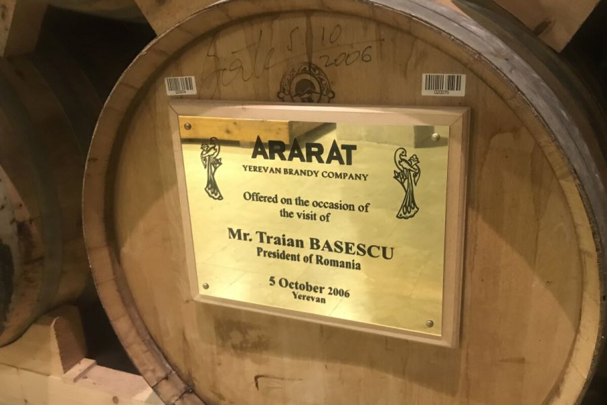 ALASHKERT - FCSB //FOTO  Incursiune printre butoaie de coniac » GSP a vizitat celebra fabrică din Armenia, unde Ion Iliescu și Traian Băsescu stau la loc de cinste