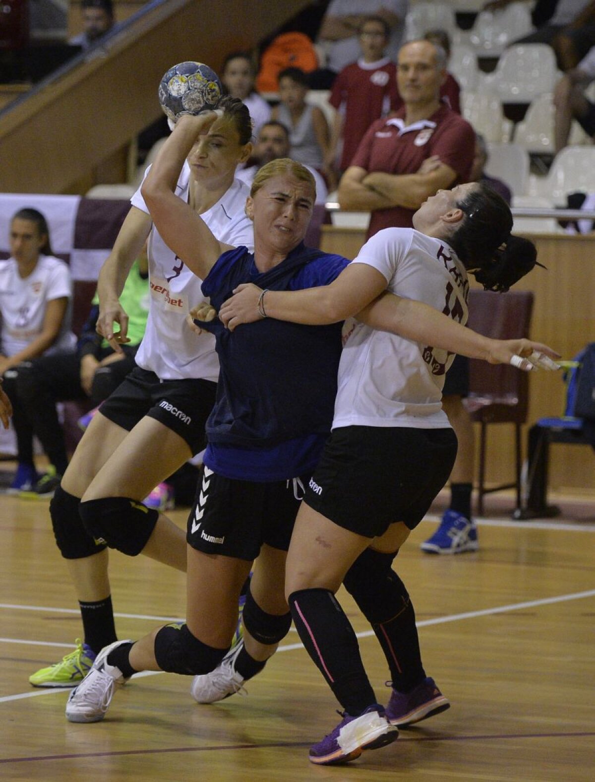 GALERIE FOTO SCM Rm. Vâlcea arată bine » A marcat 42 de goluri în poarta Rapidului