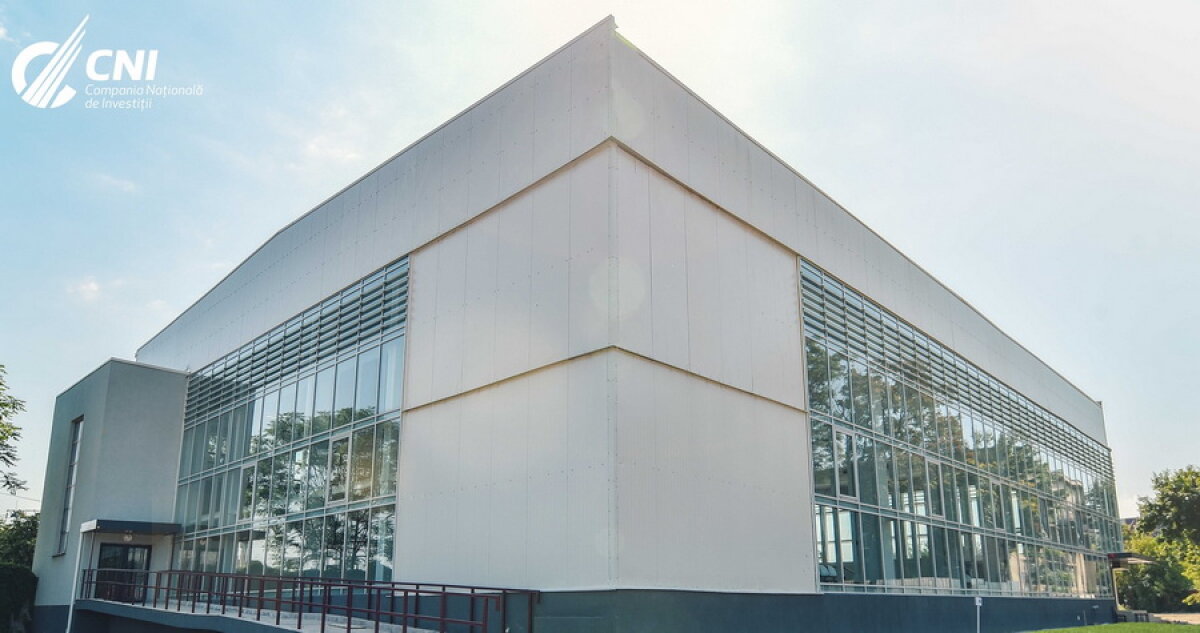 GALERIE FOTO După 31 de ani, o bijuterie în locul ruinei! » Noul bazin de polo pentru sportivii de la Rapid e GATA! Vezi cum arată în interior