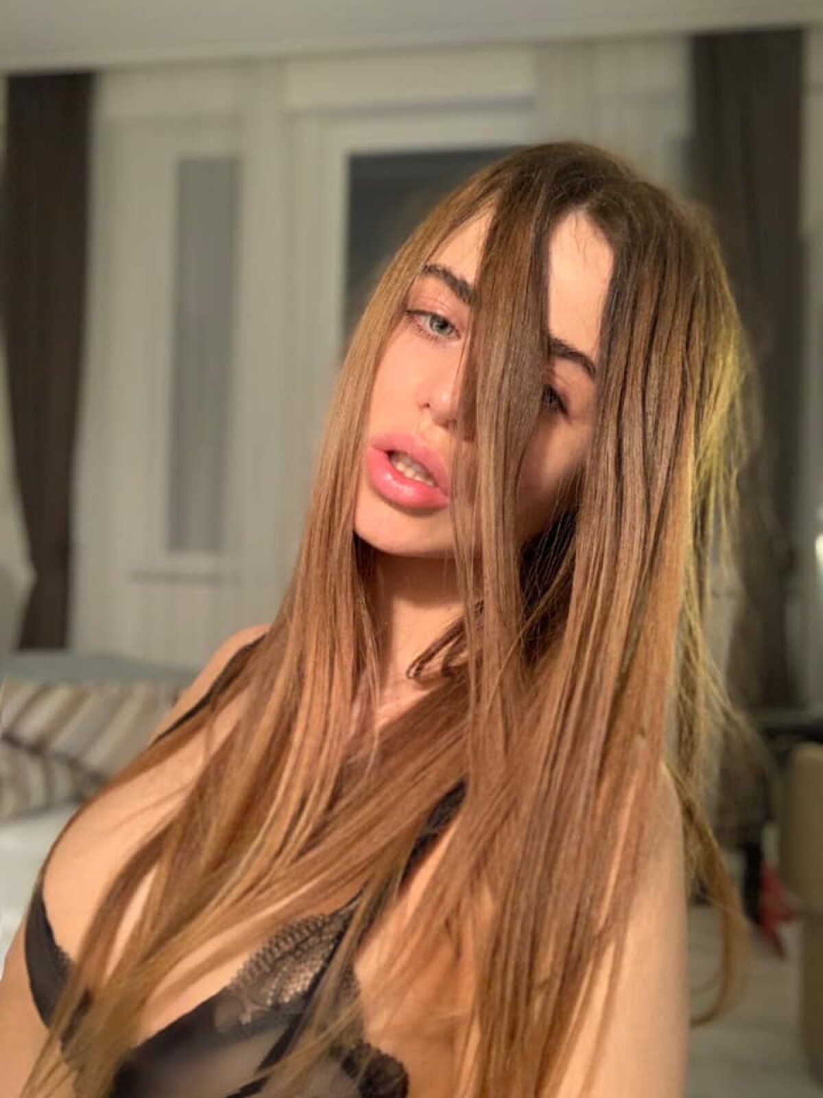 GALERIE FOTO Vegană de 10 ani, Isha face senzație în sala de fitness, acolo unde merge de 7 ori pe săptămână: „Chiar mă simt extraordinar”