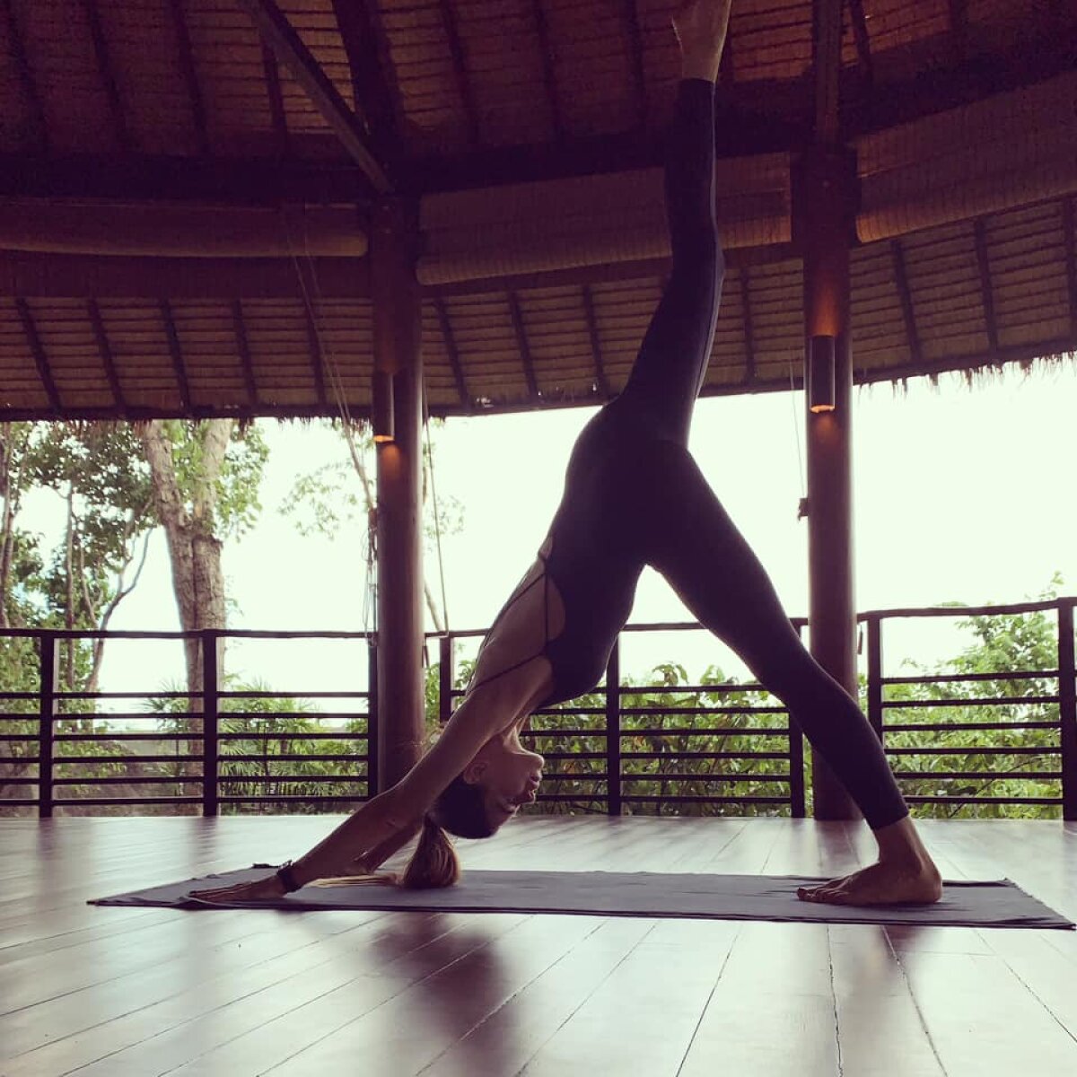 GALERIE FOTO Vegană de 10 ani, Isha face senzație în sala de fitness, acolo unde merge de 7 ori pe săptămână: „Chiar mă simt extraordinar”