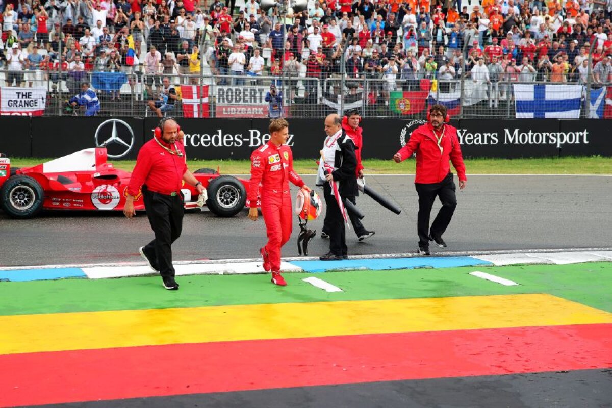 FORMULA 1 // VIDEO + FOTO Moment emoționant în Germania » Mick Schumacher a pilotat mașina tatălui său pe circuit