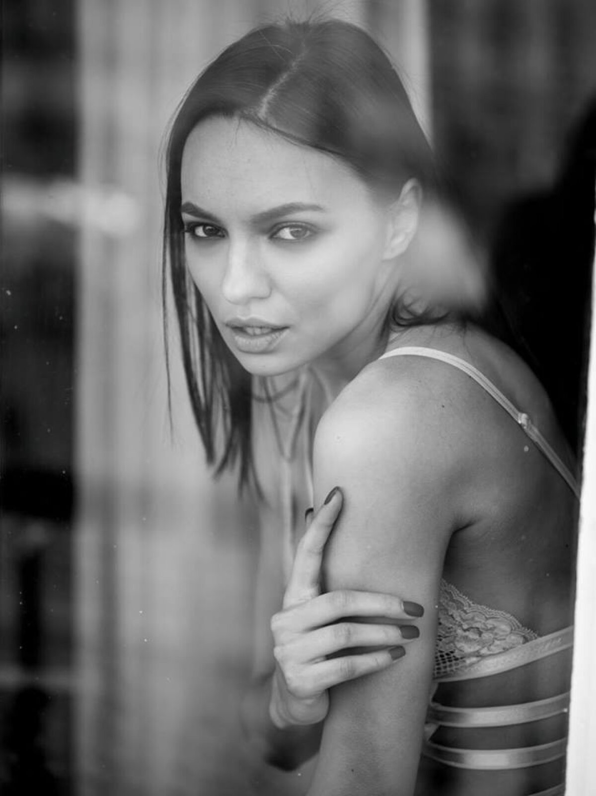 FOTO Ana-Andreea Tomouanu, frumoasa brunetă urmărită pe Instagram de Victor Slav și de fotbaliști din România