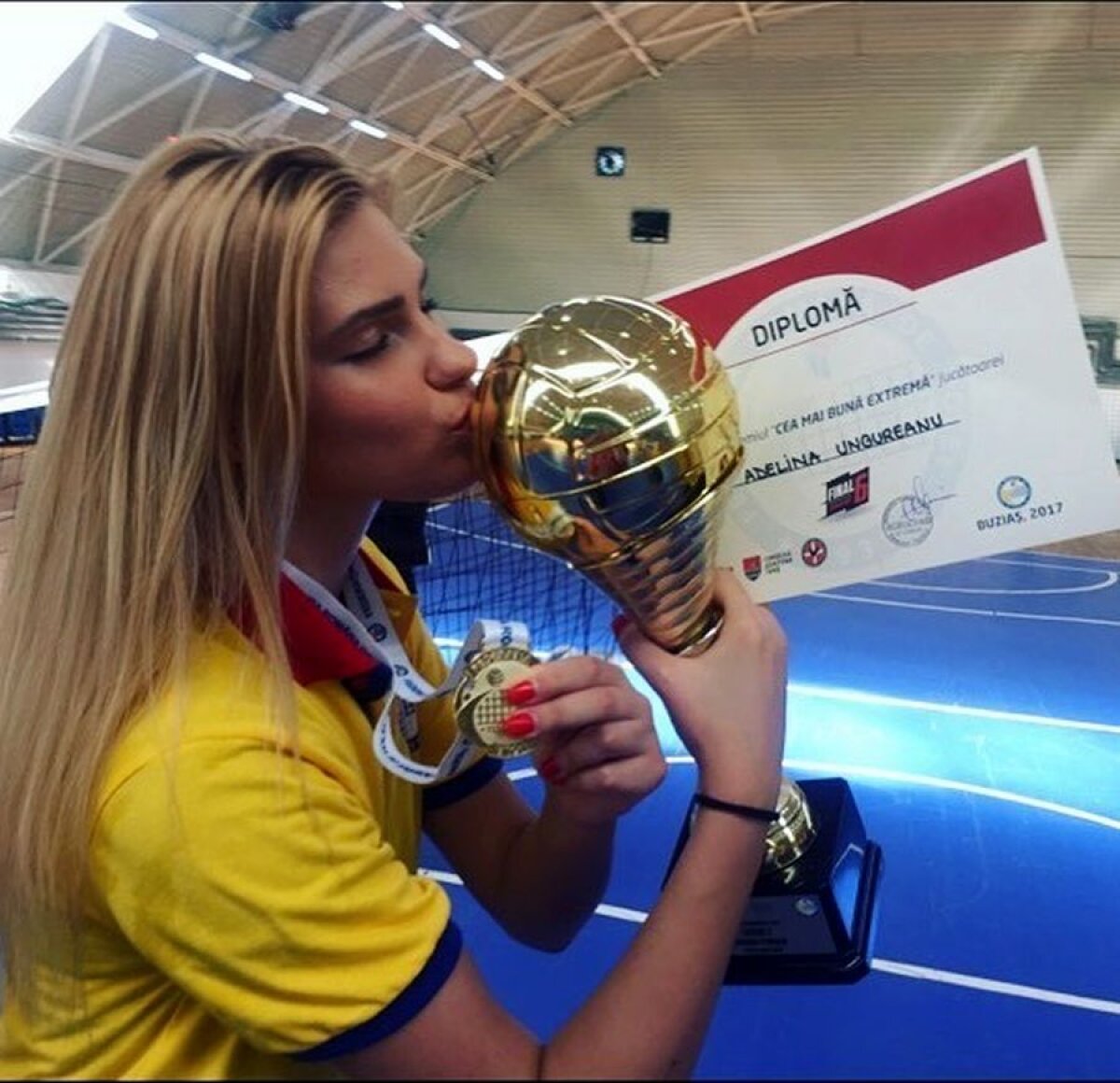 FOTO CSM București începe să-și piardă sportivii » Adelina Budai-Ungureanu a semnat cu o echipă din Italia