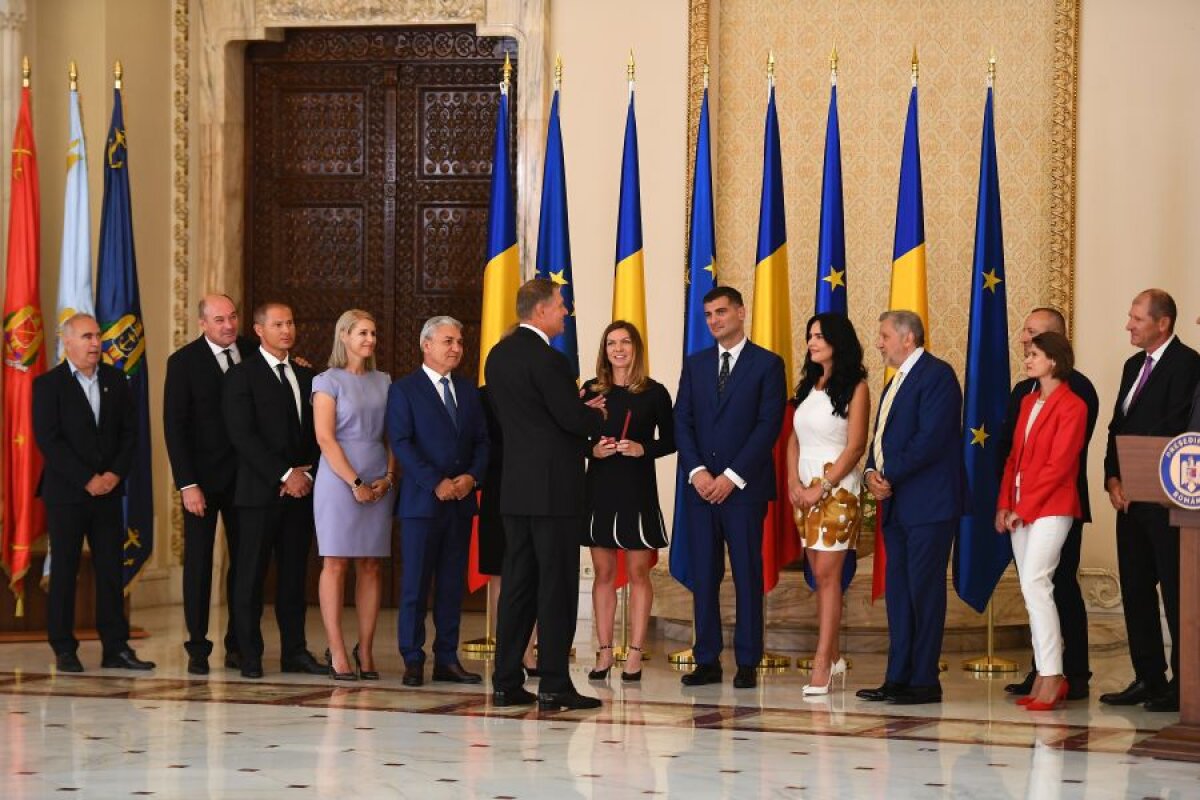 VIDEO // Simona Halep, decorată de președintele Klaus Iohannis cu „Ordinul Steaua României”» Campioana, alături de iubit la Cotroceni