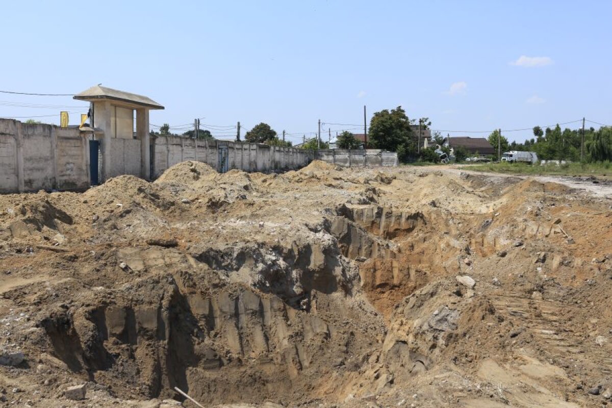 GALERIE FOTO Încă un stadion modern în România! Demolarea vechii arene a început deja