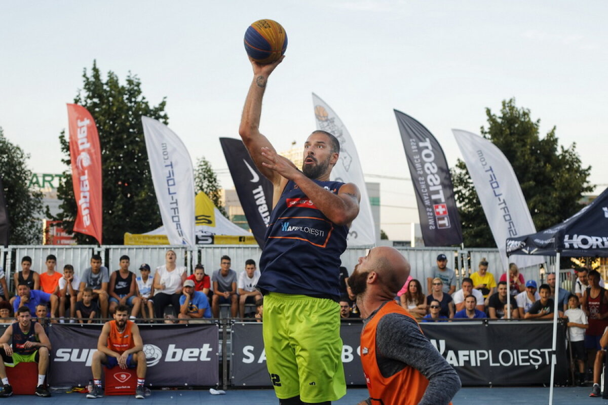 GALERIE FOTO Și la Ploiești au fost pe val: Cabron i-a premiat pe cei mai buni baschetbaliști de la Ploiești Streetball