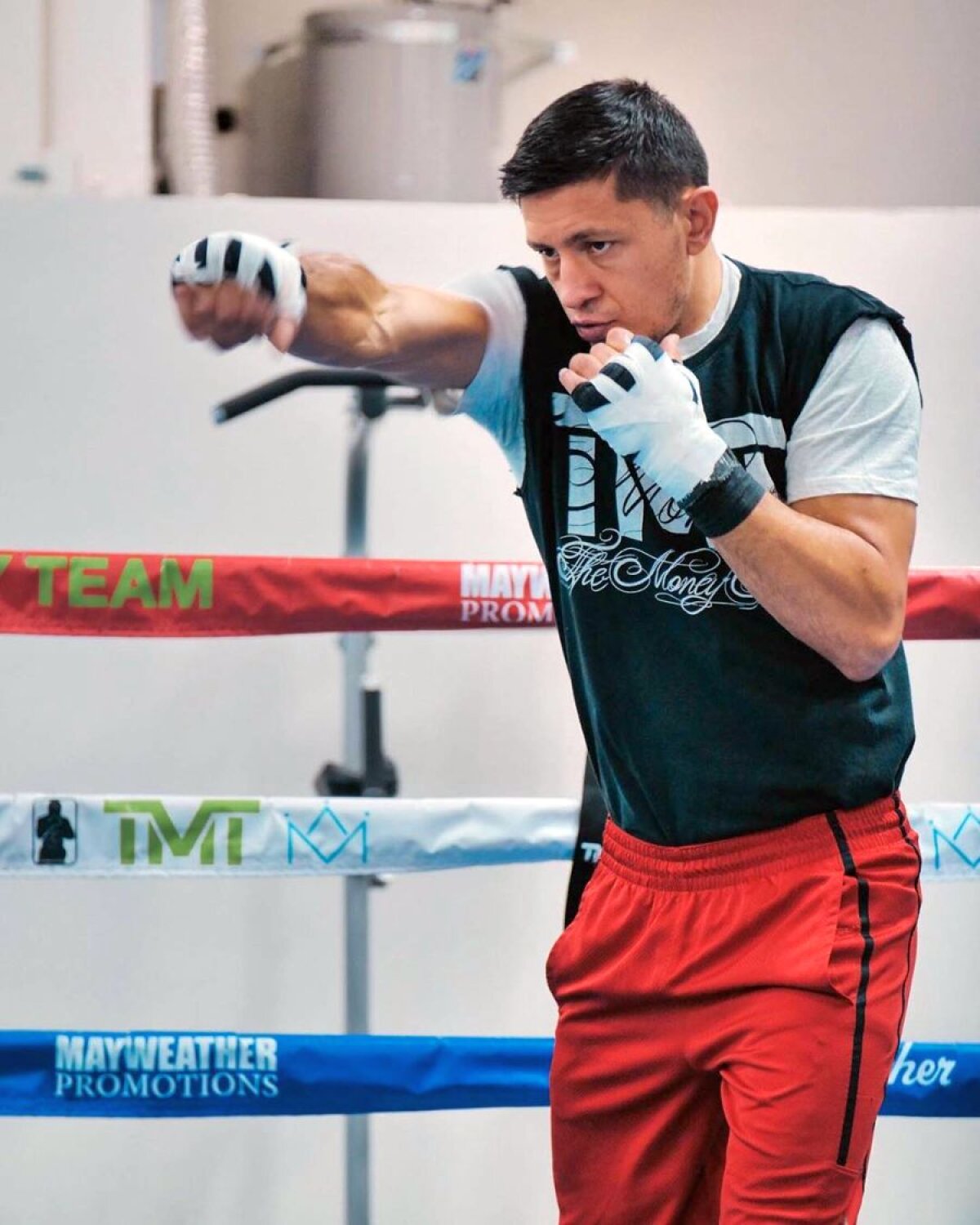 EXCLUSIV Ronald Gavril, despre accidentarea dinaintea meciului cu Vaughn Alexander: „Oamenii trebuie să știe” + Discuții cu Mircea Badea și Floyd Mayweather