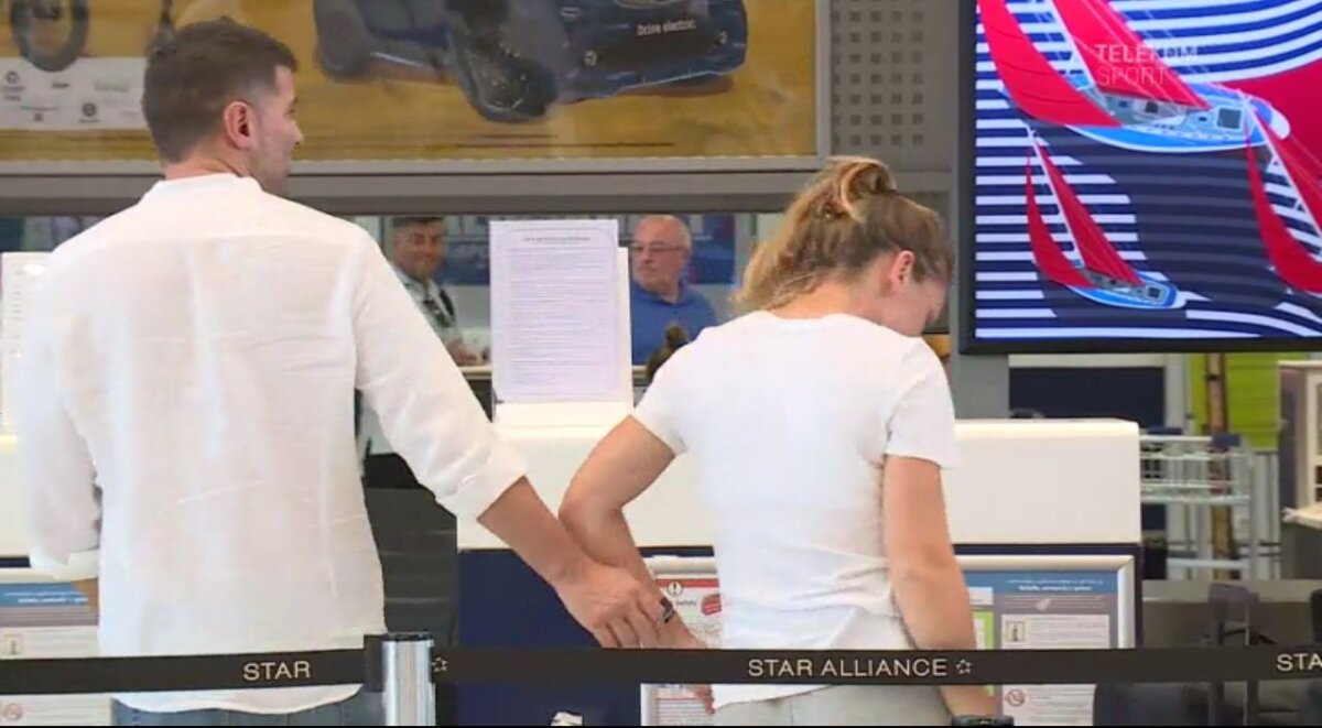 FOTO Simona Halep a plecat spre Canada » Îmbrățișări tandre cu iubitul pe aeroport + Ce obiectiv și-a setat campioana de la Wimbledon