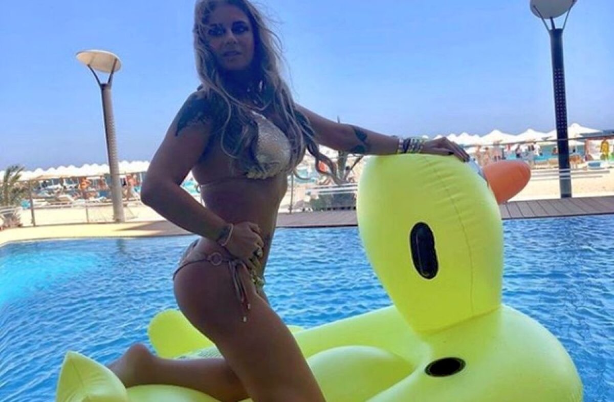 FOTO Anamaria Prodan, mai sexy ca niciodată! Pictorial obraznic în revista Viva!: ipostază inedită, la trei săptămâni după ce l-a lovit pe Dan Alexa