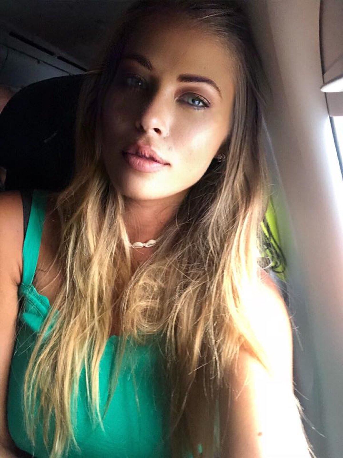 VIDEO Roxana Nemeș, din Playboy la Survivor, alături de Cătălin Moroșanu: „Mă trezesc la 6 dimineața ca să ajung la sală"