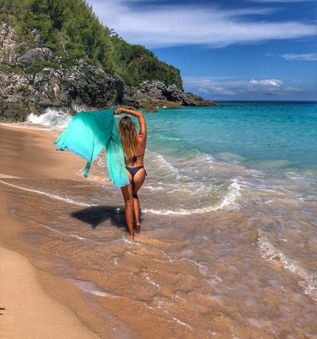 VIDEO Roxana Nemeș, din Playboy la Survivor, alături de Cătălin Moroșanu: „Mă trezesc la 6 dimineața ca să ajung la sală"