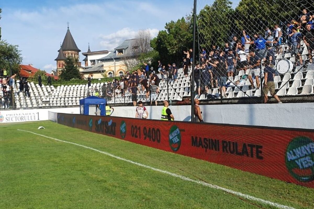 RAPID - FARUL 0-0 // VIDEO+FOTO Incidente în „Regie”: fanii constănțenilor și ai Stelei, altercație cu galeria Rapidului + atacuri xenofobe și vulgarități