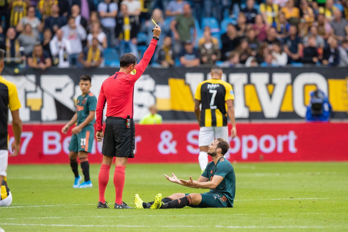 VITESSE - AJAX 2-2 // VIDEO Răzvan Marin, o zi plină de ghinion! Greșeli și în apărare, și în atac la debutul în Eredivisie » A ratat o ocazie imensă!