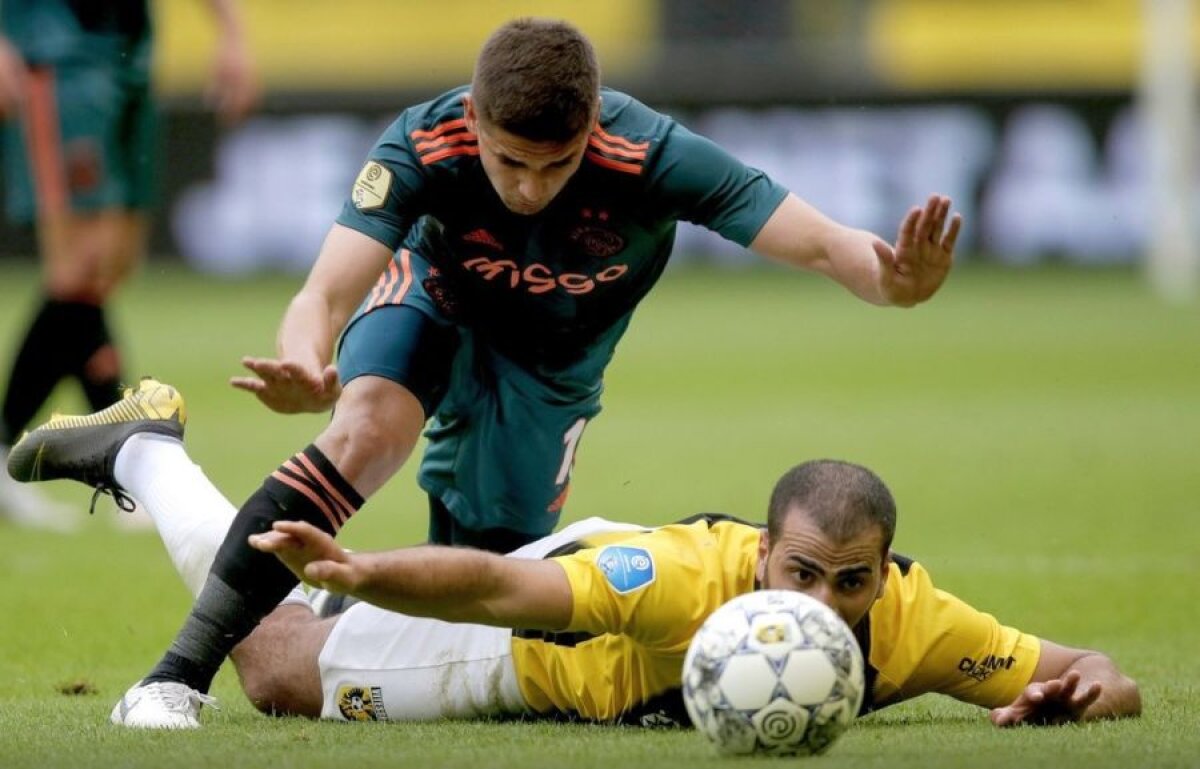 VITESSE - AJAX 2-2 // VIDEO Răzvan Marin, o zi plină de ghinion! Greșeli și în apărare, și în atac la debutul în Eredivisie » A ratat o ocazie imensă!