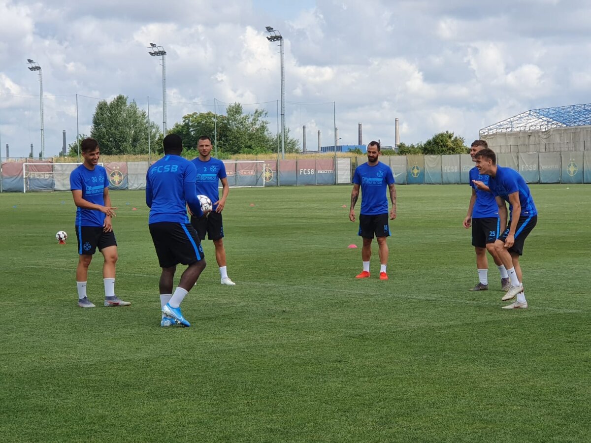 ASTRA - FCSB // VIDEO+FOTO Ionuț Panțîru, prima apariție oficială după transferul la FCSB: „Antrenorul nu e problema noastră! E treaba domnului Becali” + 5 nume noi la antrenament