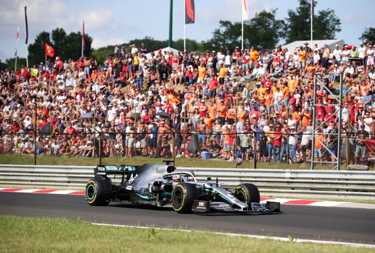 MARELE PREMIU AL UNGARIEI // FOTO Lewis Hamilton, a opta victorie a sezonului, pe „Hungaroring” » Britanicul l-a devansat pe Verstappen după un final palpitant