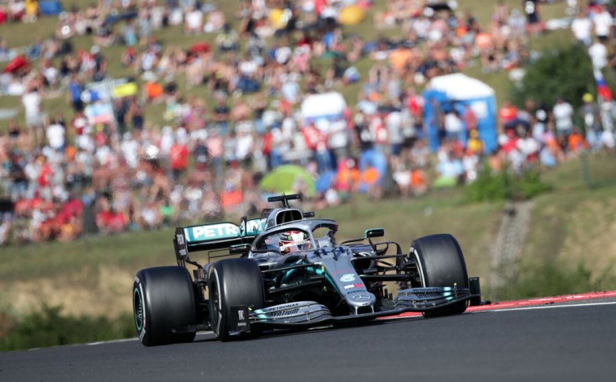 MARELE PREMIU AL UNGARIEI // FOTO Lewis Hamilton, a opta victorie a sezonului, pe „Hungaroring” » Britanicul l-a devansat pe Verstappen după un final palpitant