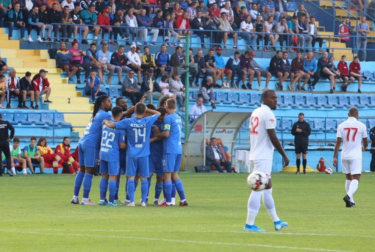 HERMANNSTADT - CRAIOVA 2-1 // FOTO + VIDEO 3 minute de uluială! Sibienii au întors spectaculos tabela în debutul reprizei secunde