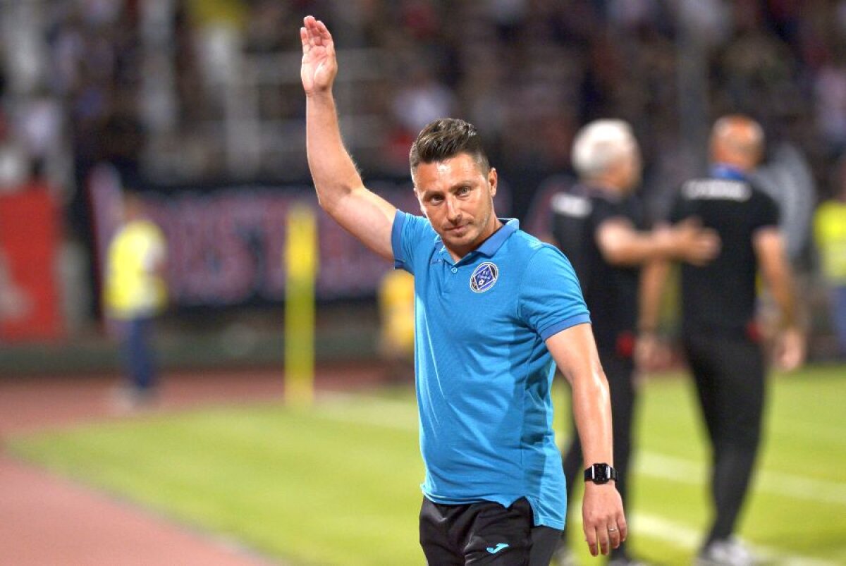 EXCLUSIV Ce simulacru e Școala de Antrenori a FRF! Evenimente incredibile la examenul pentru Licența Pro