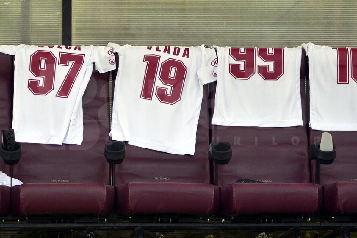 RAPID // Alb-vișiniii joacă la intimidare » Puf pentru rapidiști, plastic pentru adversari!