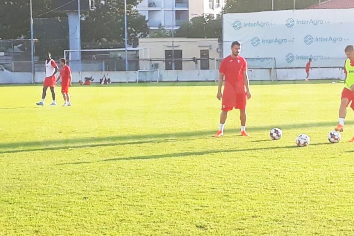 EXCLUSIV FOTO Îl pierde Gigi Becali pe Constantin Budescu? Mijlocașul s-a antrenat azi alături de Astra Giurgiu