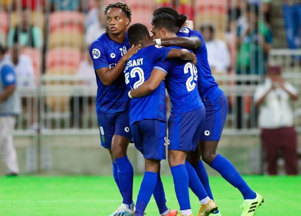 Al Ahli - Al Hilal 2-4 // FOTO + VIDEO Răzvan Lucescu, salvat de vedeta Gomis! Al Hilal s-a impus cu 4-2 în fața lui Al Ahli, după o revenire spectaculoasă în repriza a doua