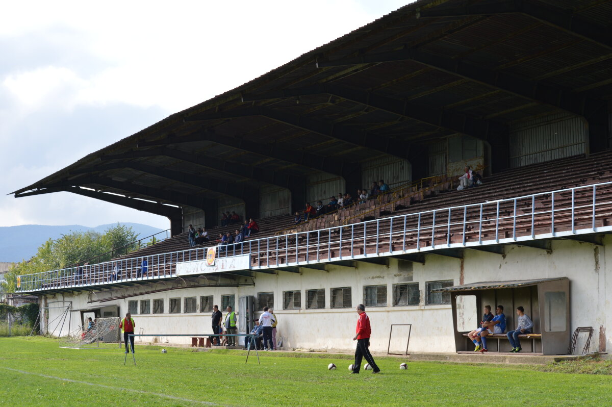 EXCLUSIV SPECIAL Clubul cu o istorie de 91 de ani care a crescut recordmanul de selecții la „națională" dispare dintr-un motiv incredibil: „Nu mai avem stadion!"