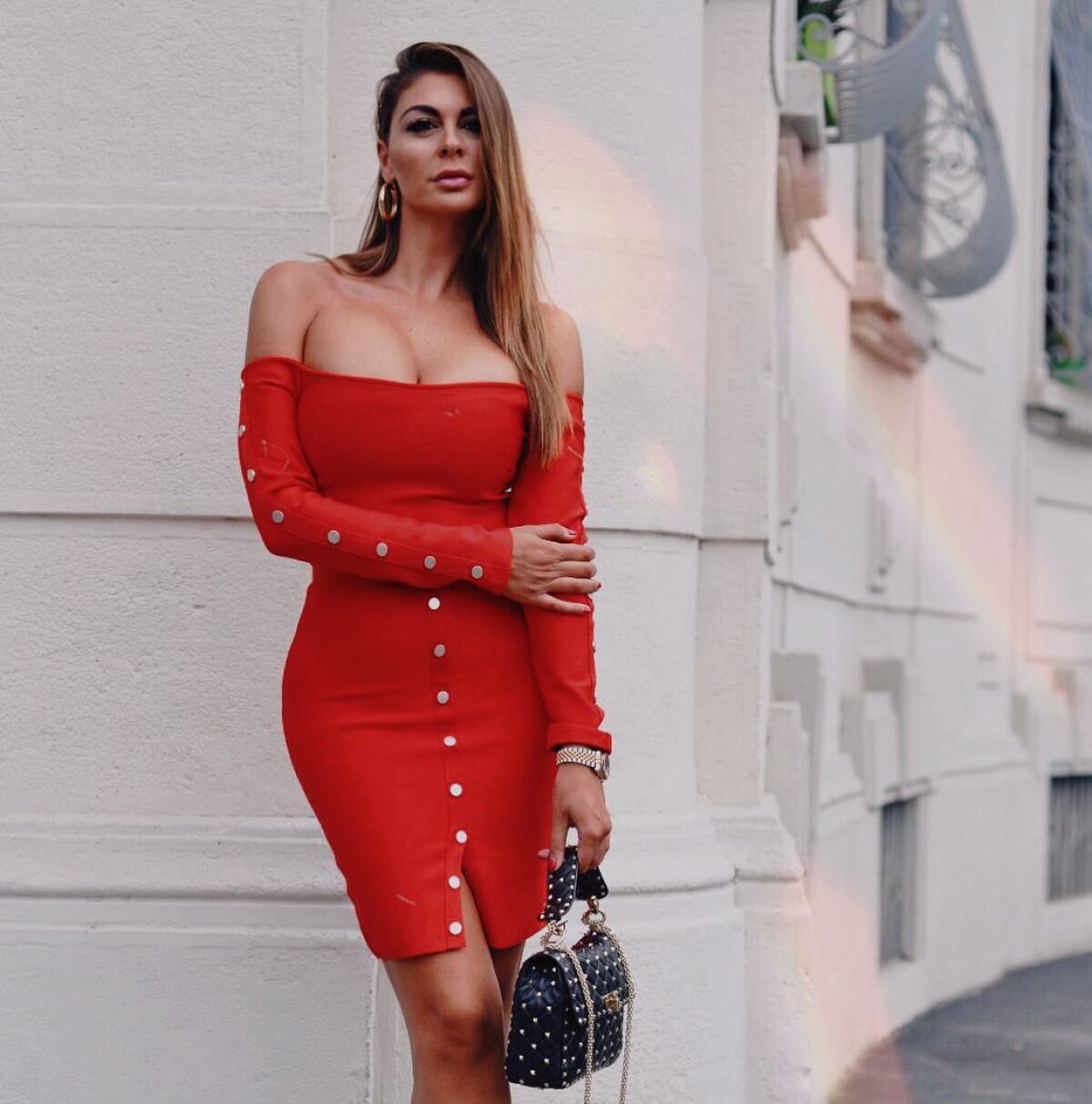 GALERIE FOTO RĂVĂȘITOARE Jolanda cea hot! Jurnalista de sport care uimește Italia
