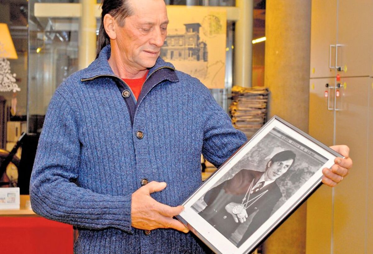GALERIE FOTO Mila 70: Ivan Patzaichin împlinește azi 70 de ani » Povestea cu pagaia ruptă, cum a început toate competițiile cu un rateu și o carieră sportivă de predat în școli
