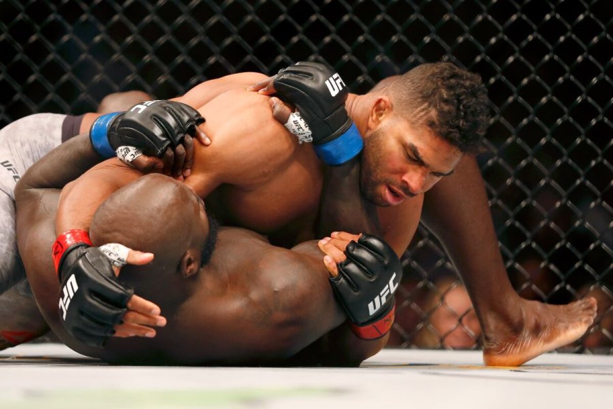 VIDEO + FOTO Alistair Overeem, accidentare HORROR! Nu s-a mai văzut așa ceva în istoria UFC! Atenție, imagini care vă pot afecta emoțional
