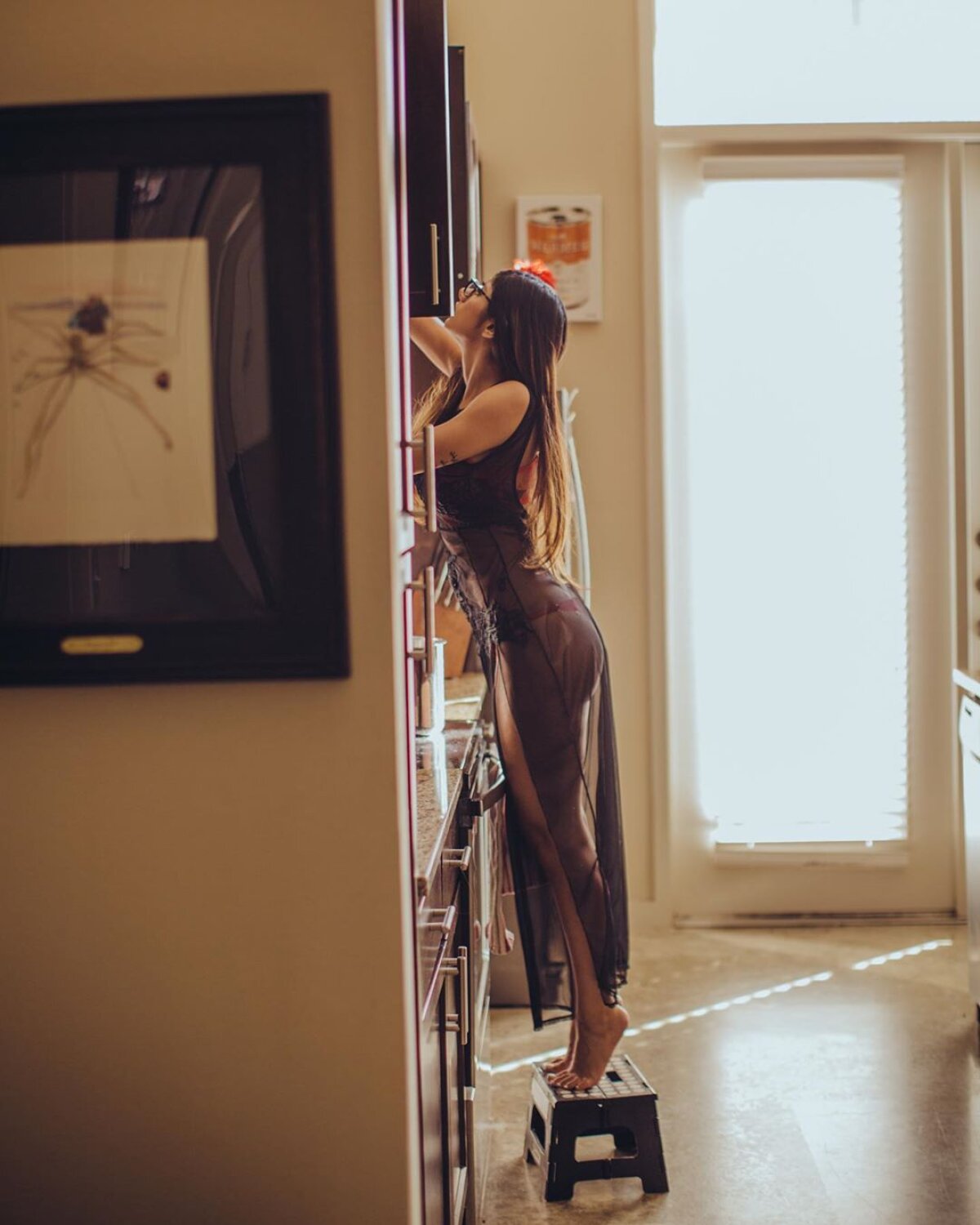 VIDEO OOPS! Mia Khalifa rupe internetul cu un nou clip incendiar: milioane de utilizatori l-au văzut!