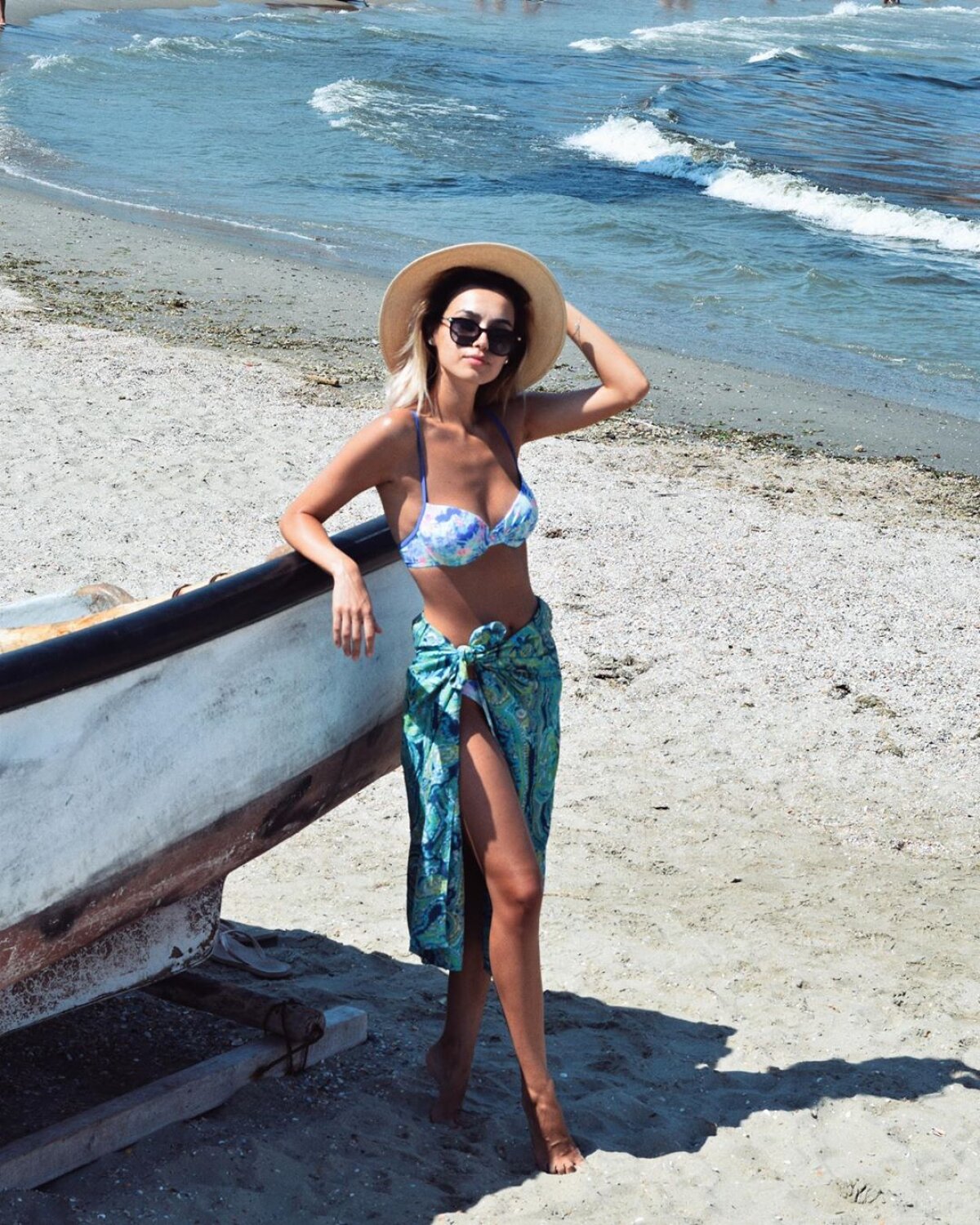 GALERIE FOTO // Viitorul joacă tare și în afara terenului! Cele mai frumoase iubite ale fotbaliștilor lui Hagi